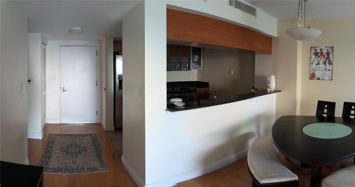 1800 CLUB - Residential