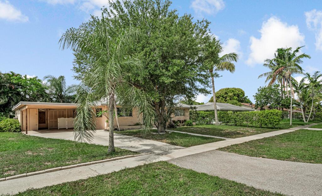 4840 Pineaire Lane