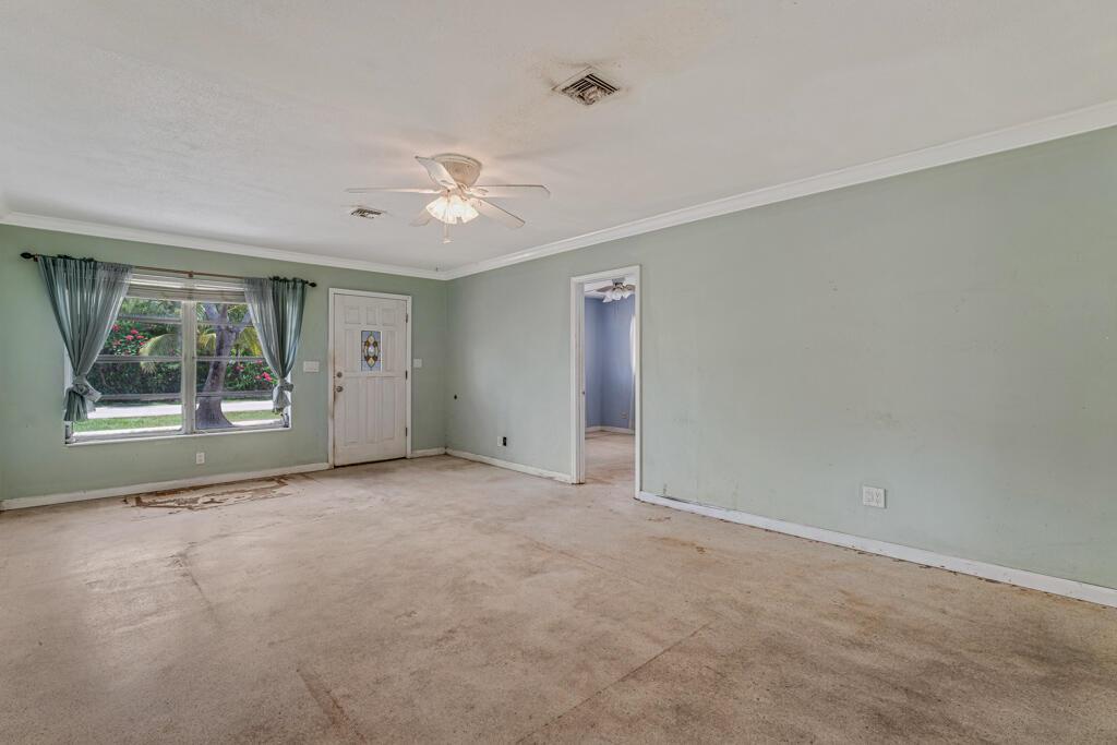 4840 Pineaire Lane