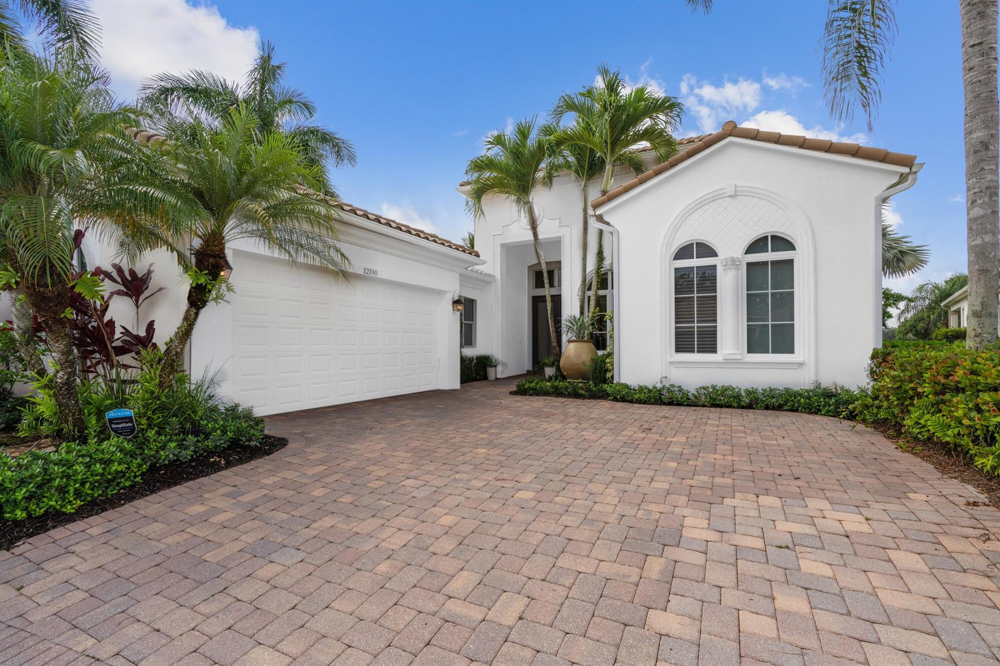 HUNTERS CHASE OF PALM BEA - Residential