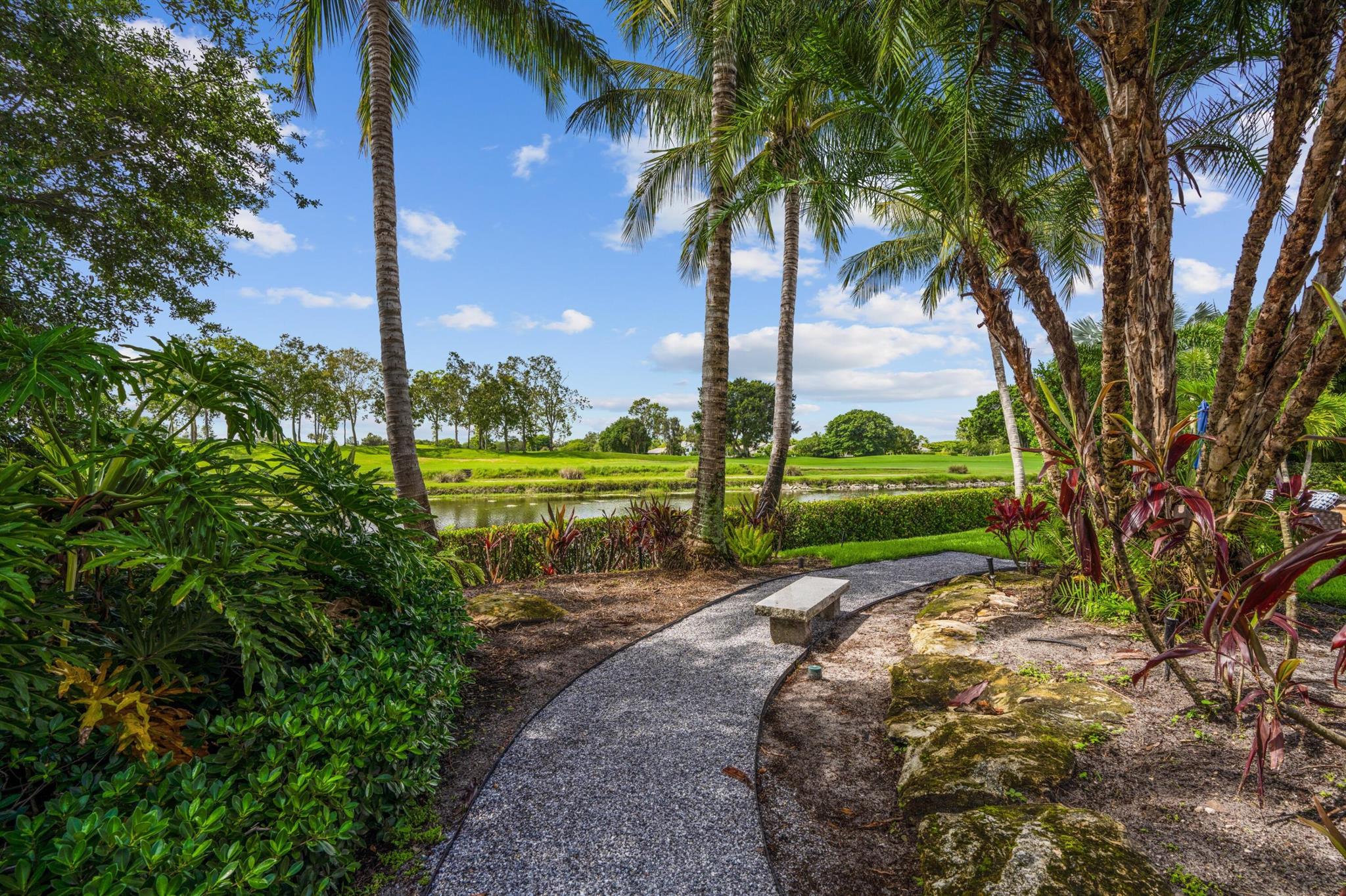 HUNTERS CHASE OF PALM BEA - Residential