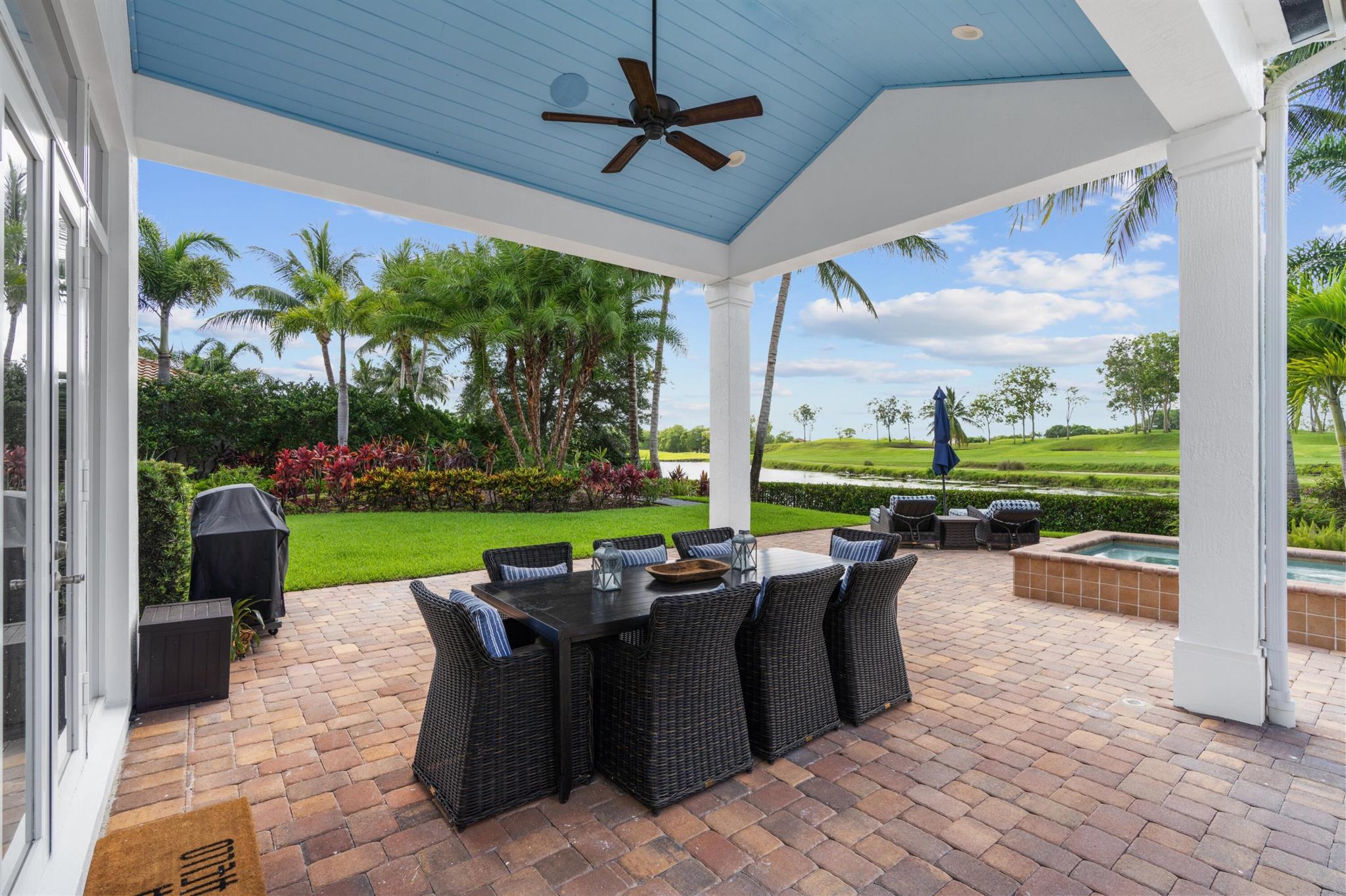 HUNTERS CHASE OF PALM BEA - Residential