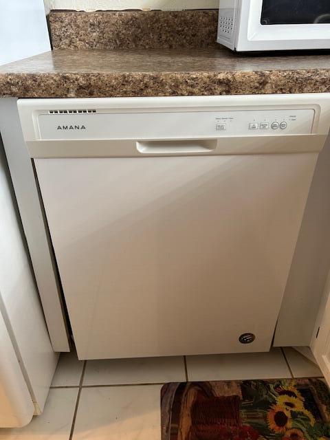 GOLDEN LAKES VILLAGE - Residential