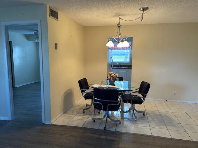 GOLDEN LAKES VILLAGE - Residential