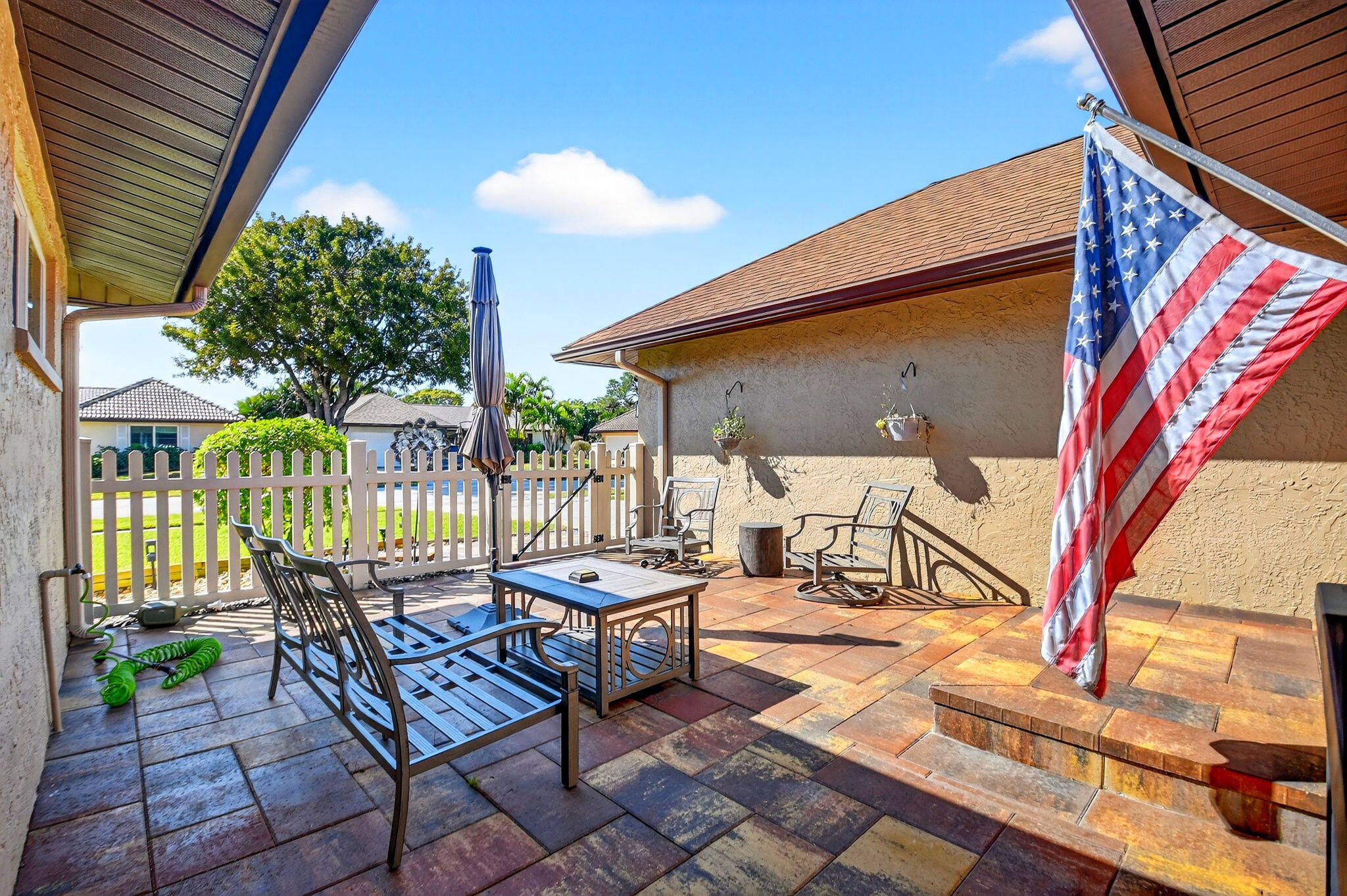 10260 Greentrail Drive N