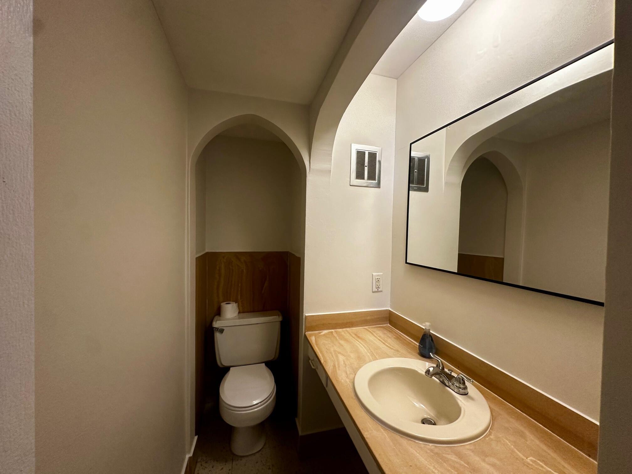 CORINTHIAN CONDOMINIUM APTS LT 2 MARINA ADD TO VIL - Residential