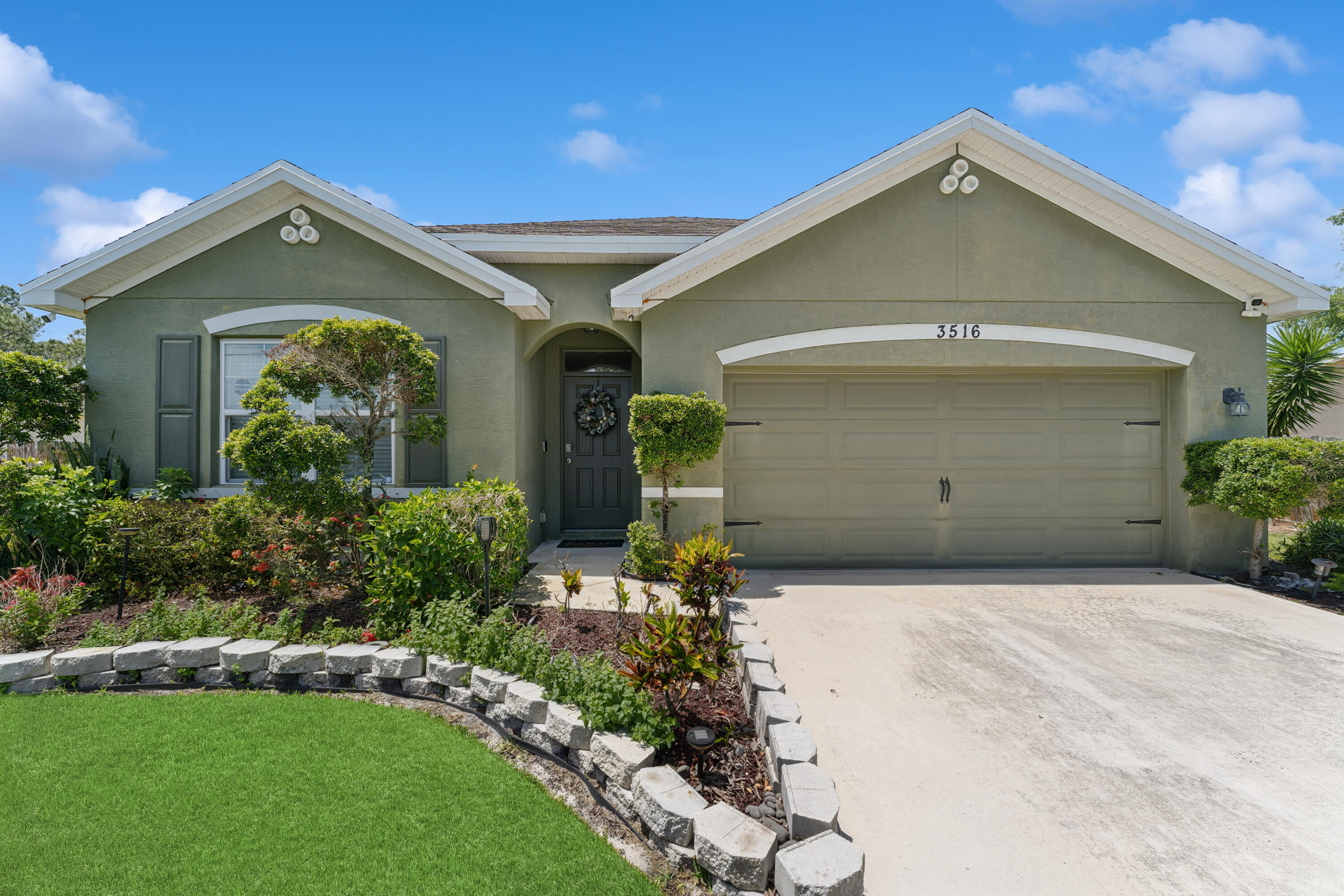 PORT ST LUCIE SECTION 15 - Residential