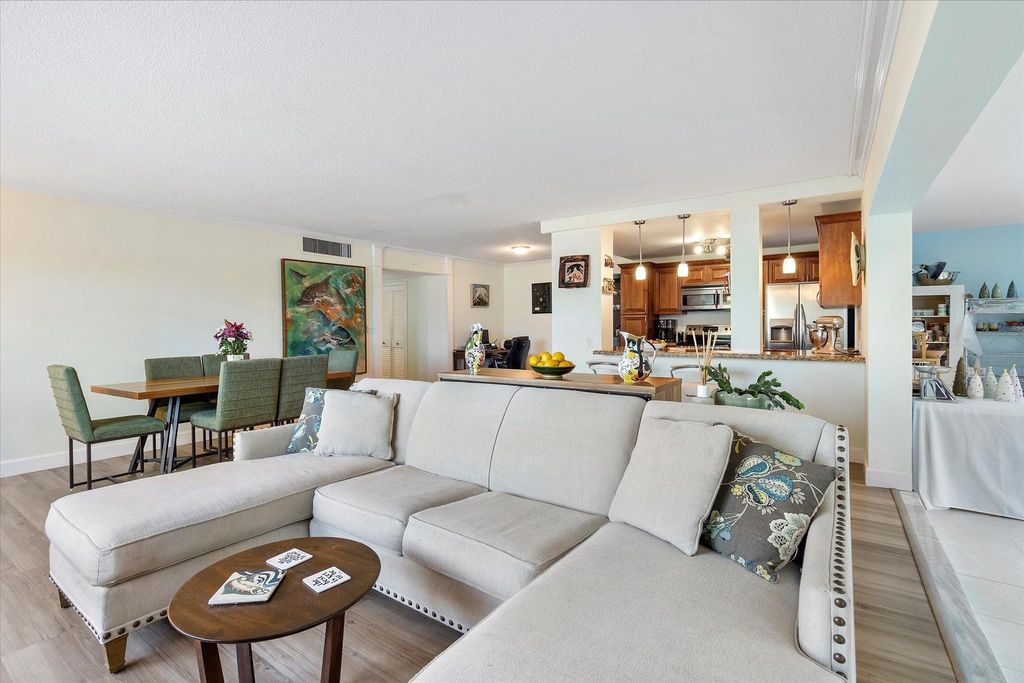 Photo of 3050 NE 47th Court #108, Fort Lauderdale, FL 33308 (MLS # F10531714)