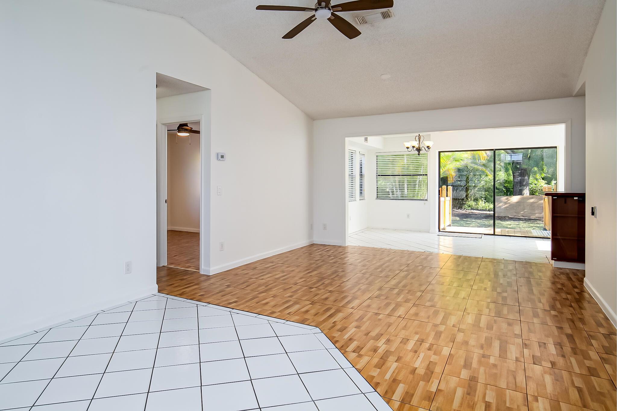 PORT ST LUCIE SECTION 4 - Residential