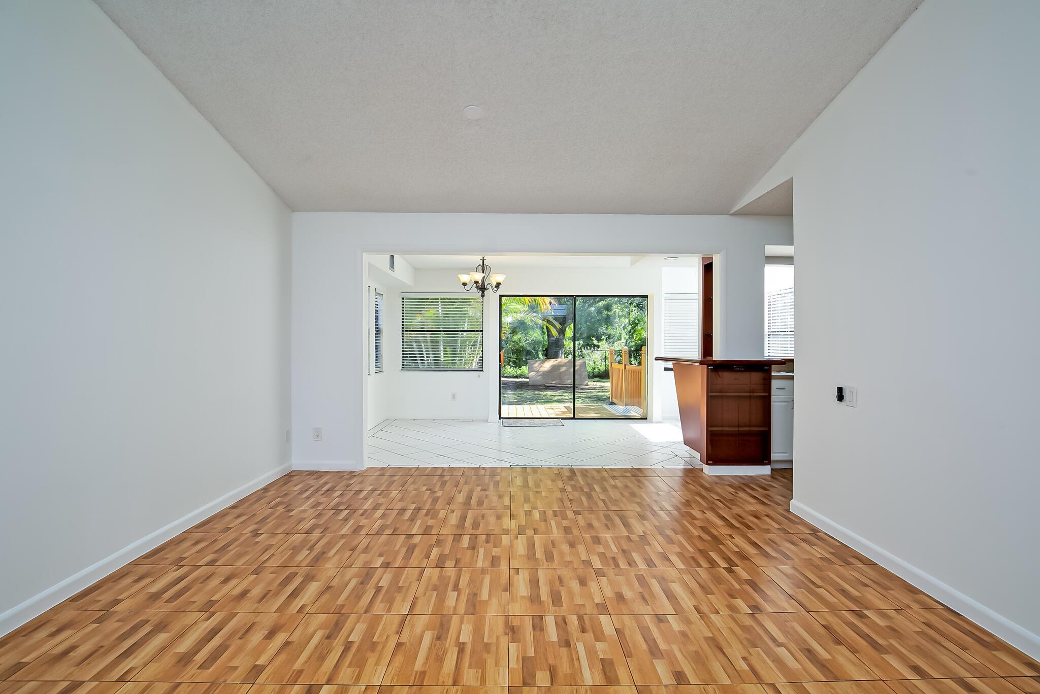 PORT ST LUCIE SECTION 4 - Residential