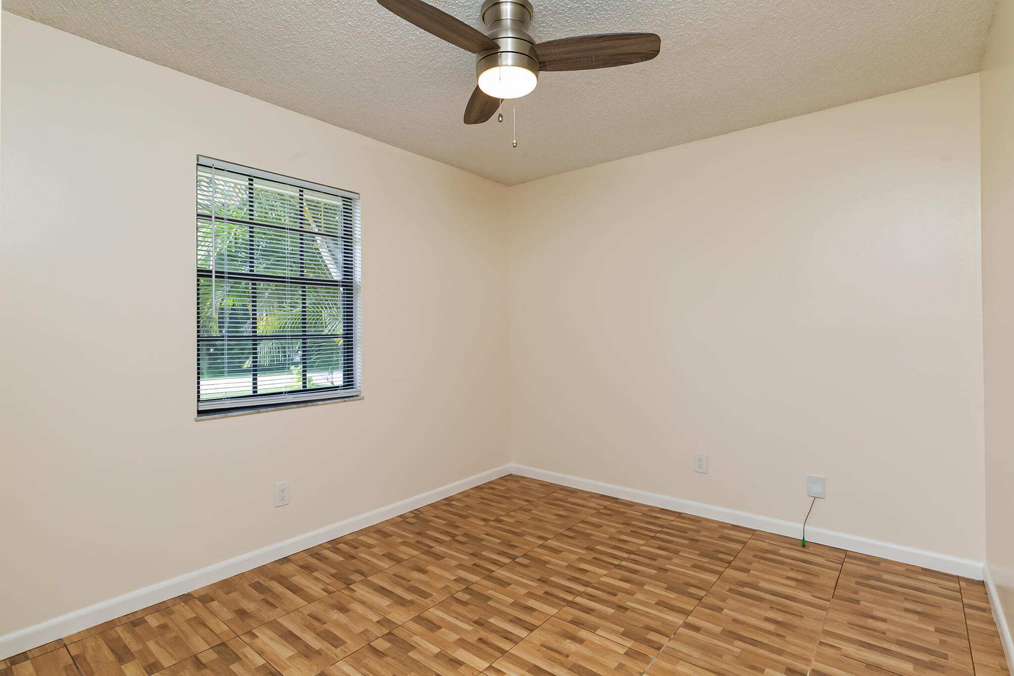 PORT ST LUCIE SECTION 4 - Residential