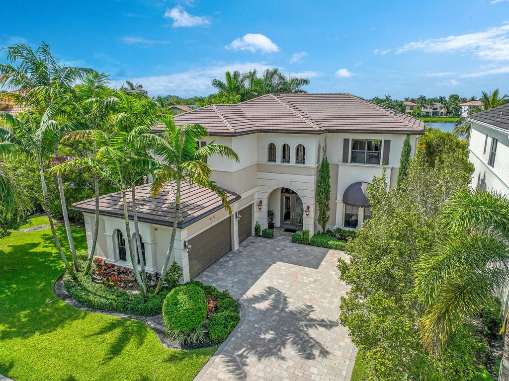 Photo of 9076 Redonda Drive, Boca Raton, FL 33496 (MLS # R10981258)
