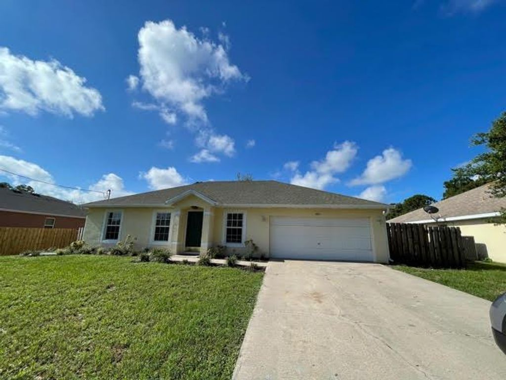 Photo of 1680 SW Bascom Avenue, Port Saint Lucie, FL 34953 (MLS # R10734649)