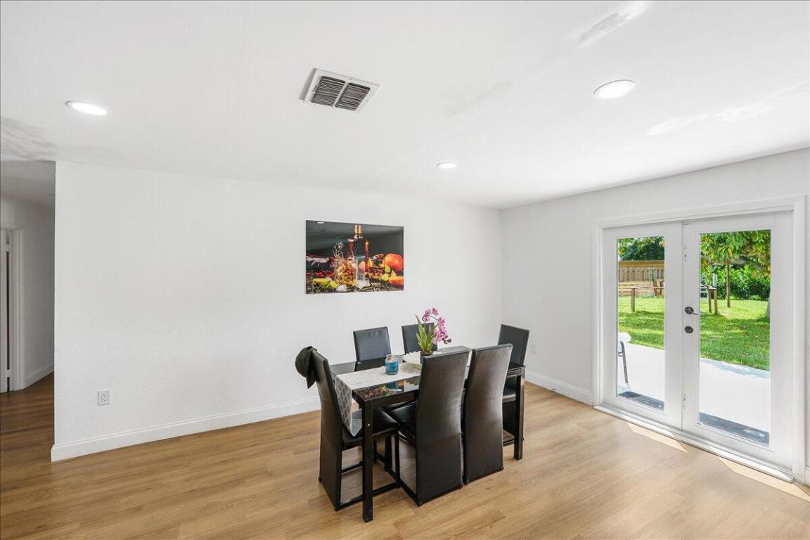 PORT ST LUCIE SECTION 27 - Residential