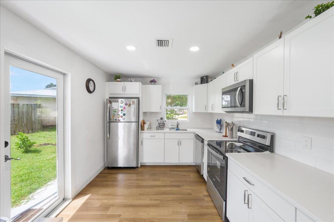 PORT ST LUCIE SECTION 27 - Residential