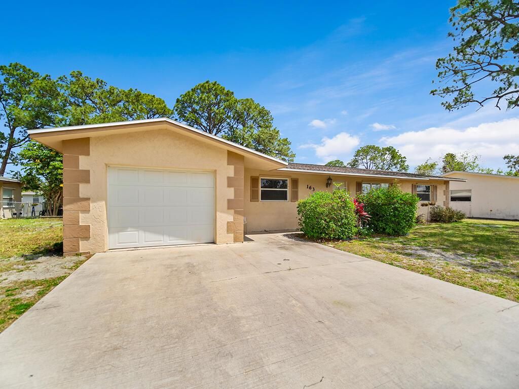 Photo of 163 NW Byron Street, Port Saint Lucie, FL 34983 (MLS # R10978869)