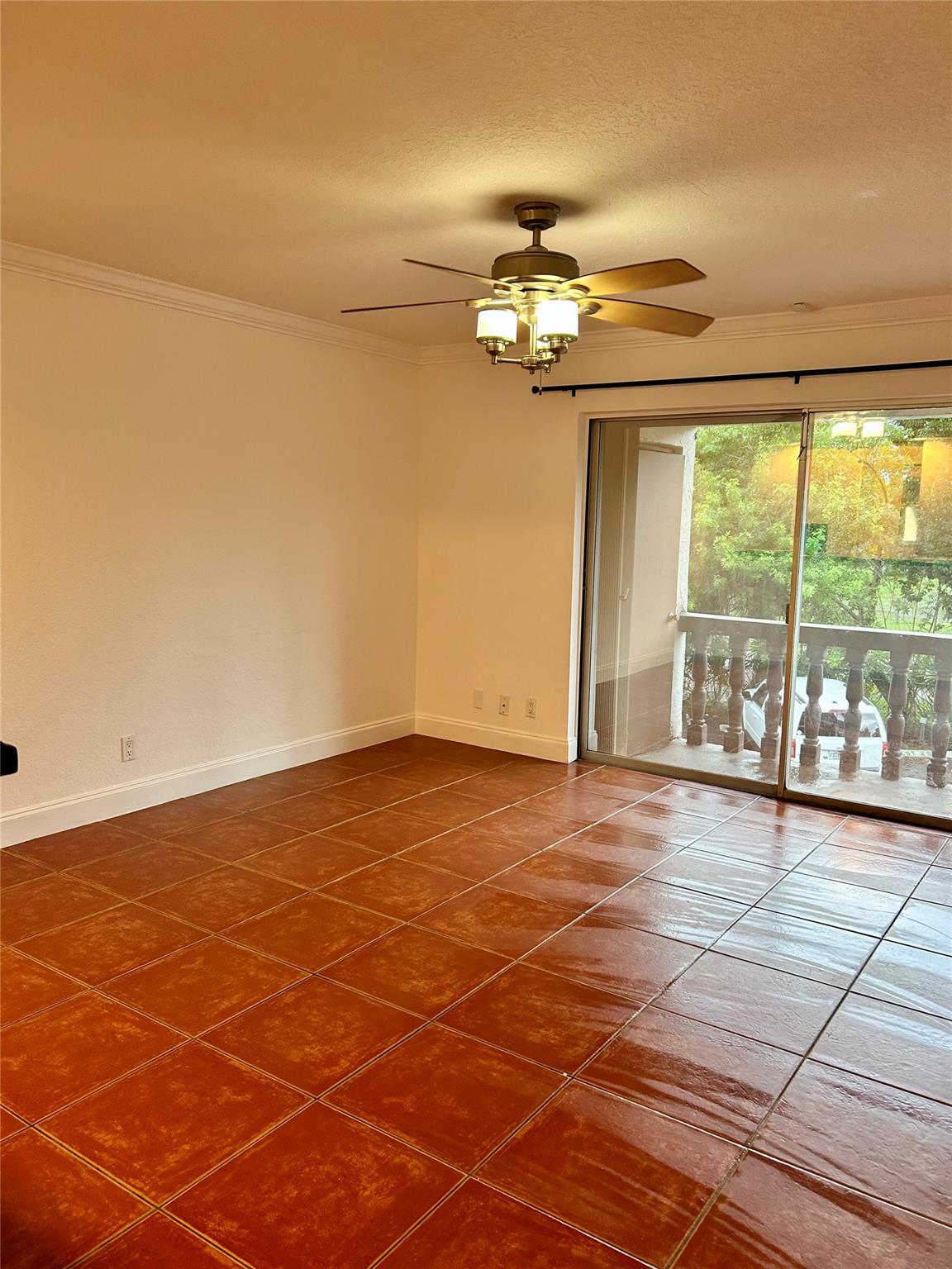 Fountains Of Tamarac Cond - Residential Lease