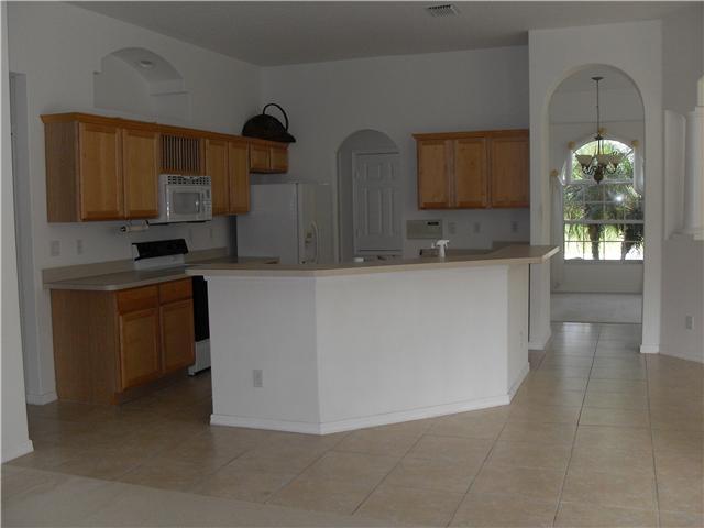 PORT ST LUCIE SECTION 7 - Residential Lease