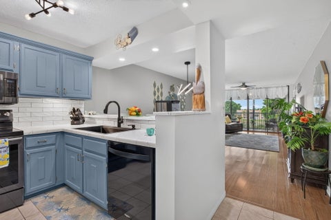 Tiny photo for 6048 Coral Lake Drive, Margate, FL 33063 (MLS # B26056565)
