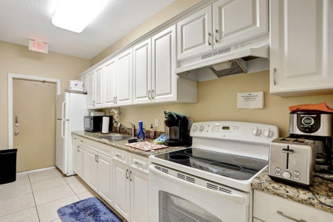 Tiny photo for 6048 Coral Lake Drive, Margate, FL 33063 (MLS # B26056565)