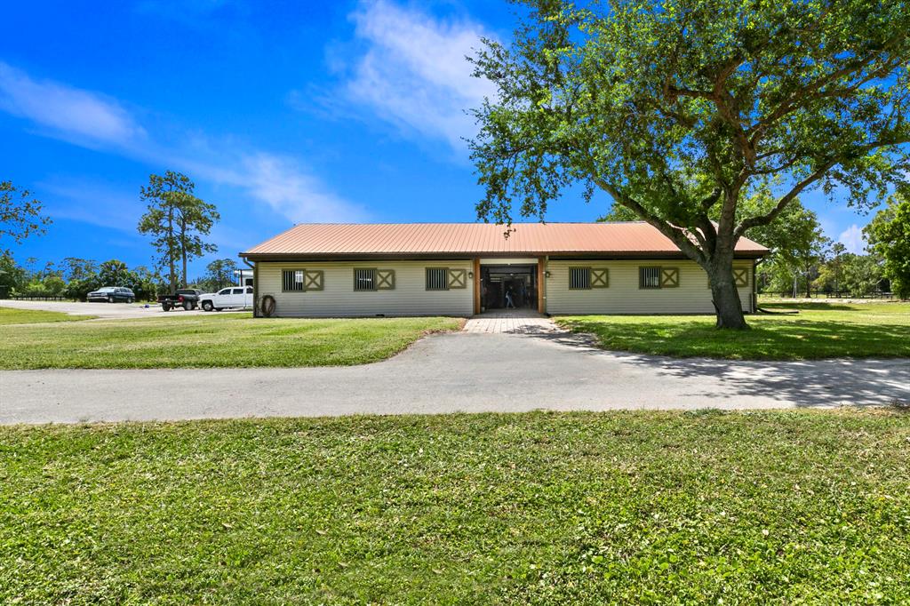 LOXAHATCHEE GROVES - Residential