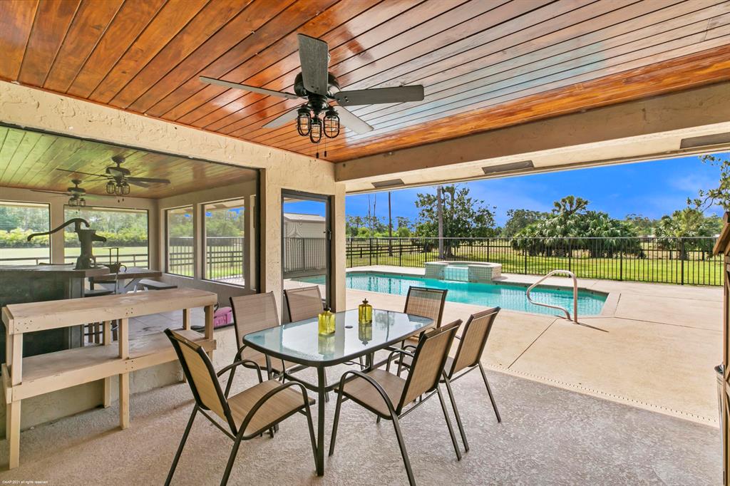 LOXAHATCHEE GROVES - Residential