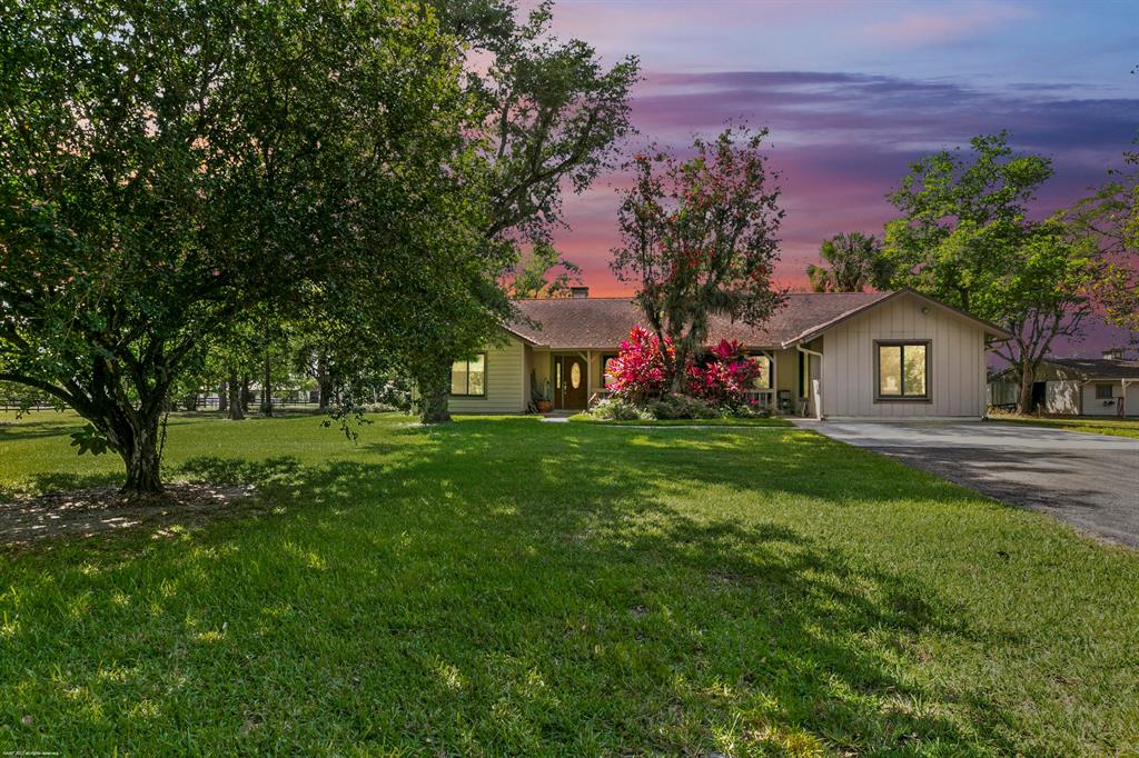 LOXAHATCHEE GROVES - Residential