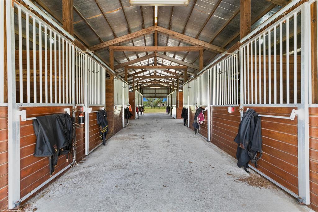 LOXAHATCHEE GROVES - Residential