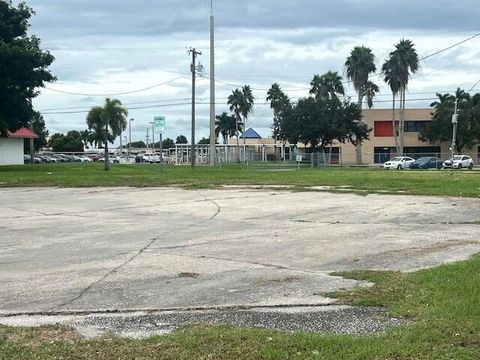 700 Larrimore Road Pahokee FL 33476