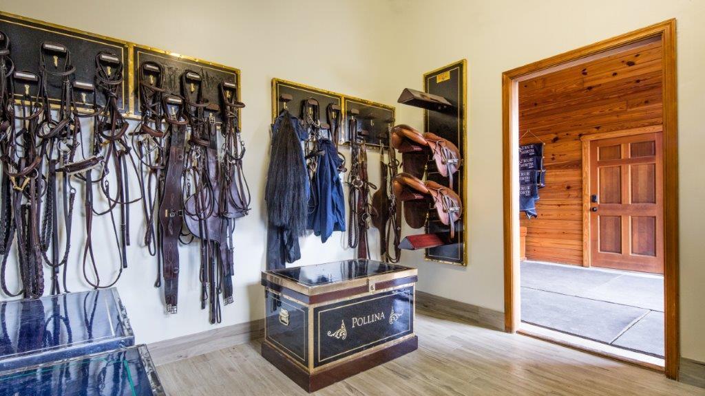 SADDLE TRAIL PARK OF WELL - Residential