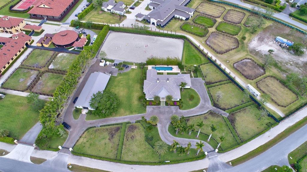 SADDLE TRAIL PARK OF WELL - Residential