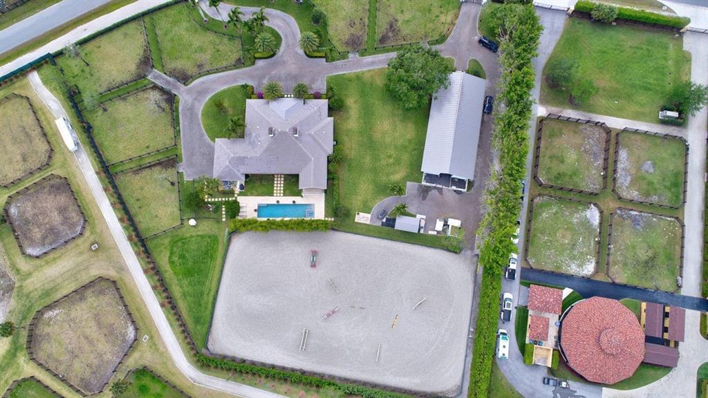 SADDLE TRAIL PARK OF WELL - Residential