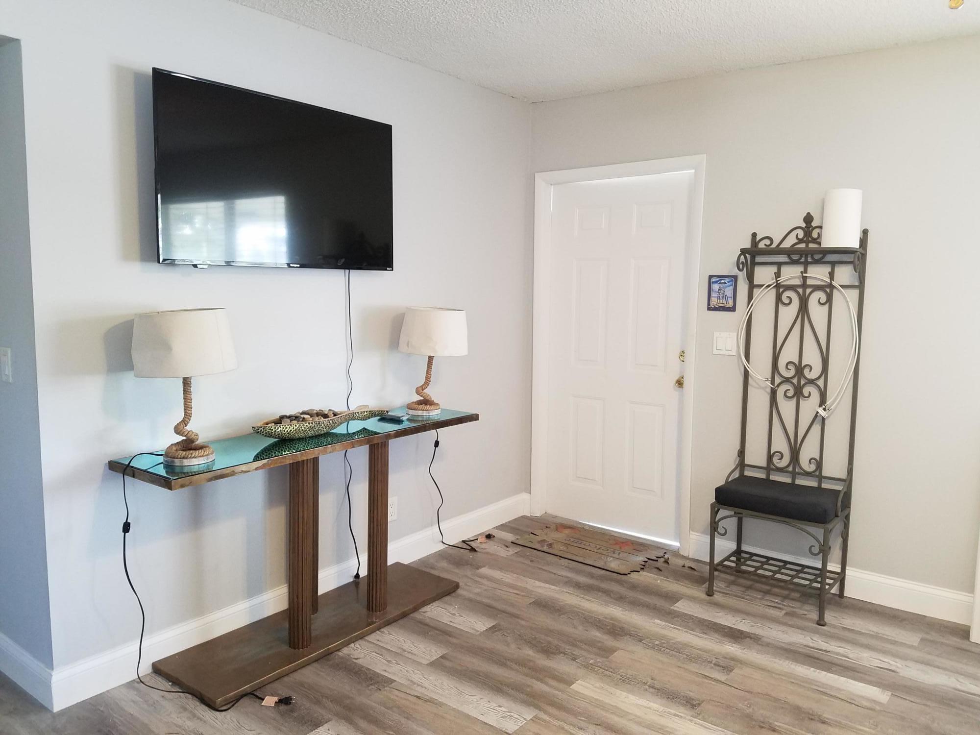 DELRAY TOWN OF - Residential Lease