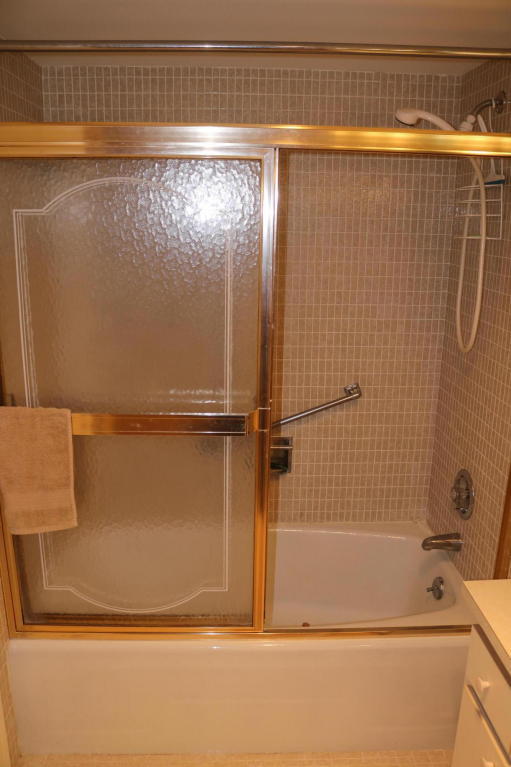 LANDS END CONDO LOTS 12 AND 13 (LESS IRREG PAR - Residential Lease