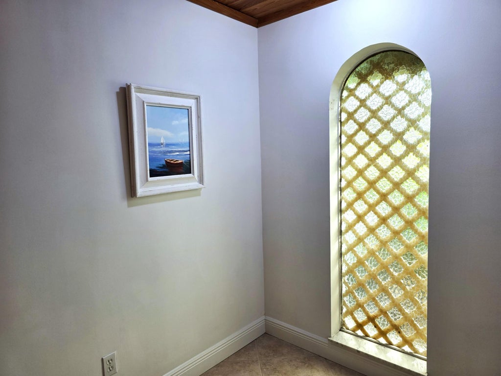 Photo of 1903 Robalo Drive, Vero Beach, FL 32960 (MLS # B26047419)