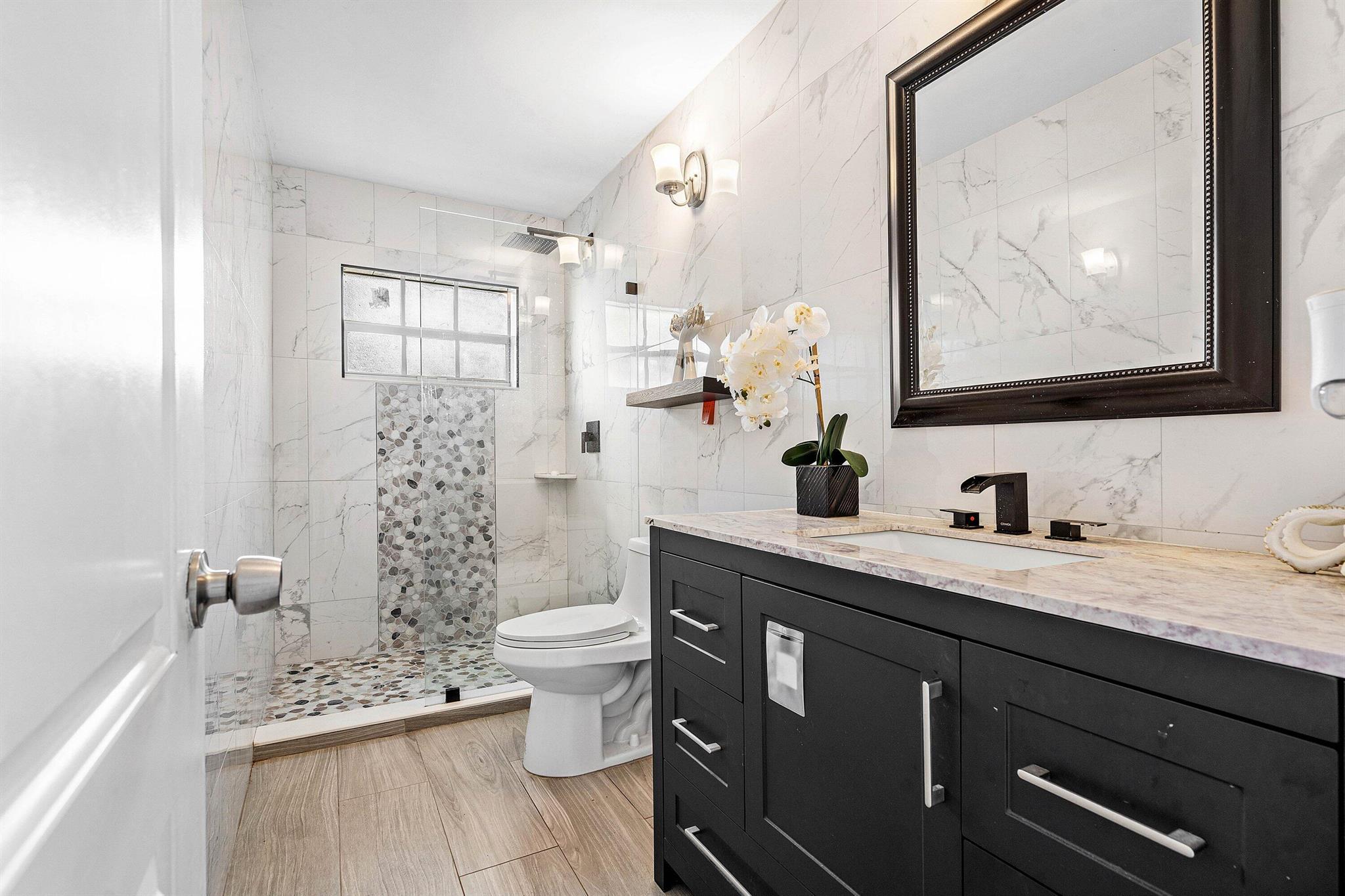 SANDALFOOT COVE SEC 4 - Residential