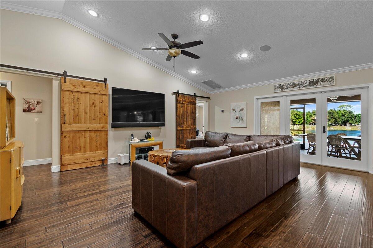 JUPITER FARMS & GROVES - Residential