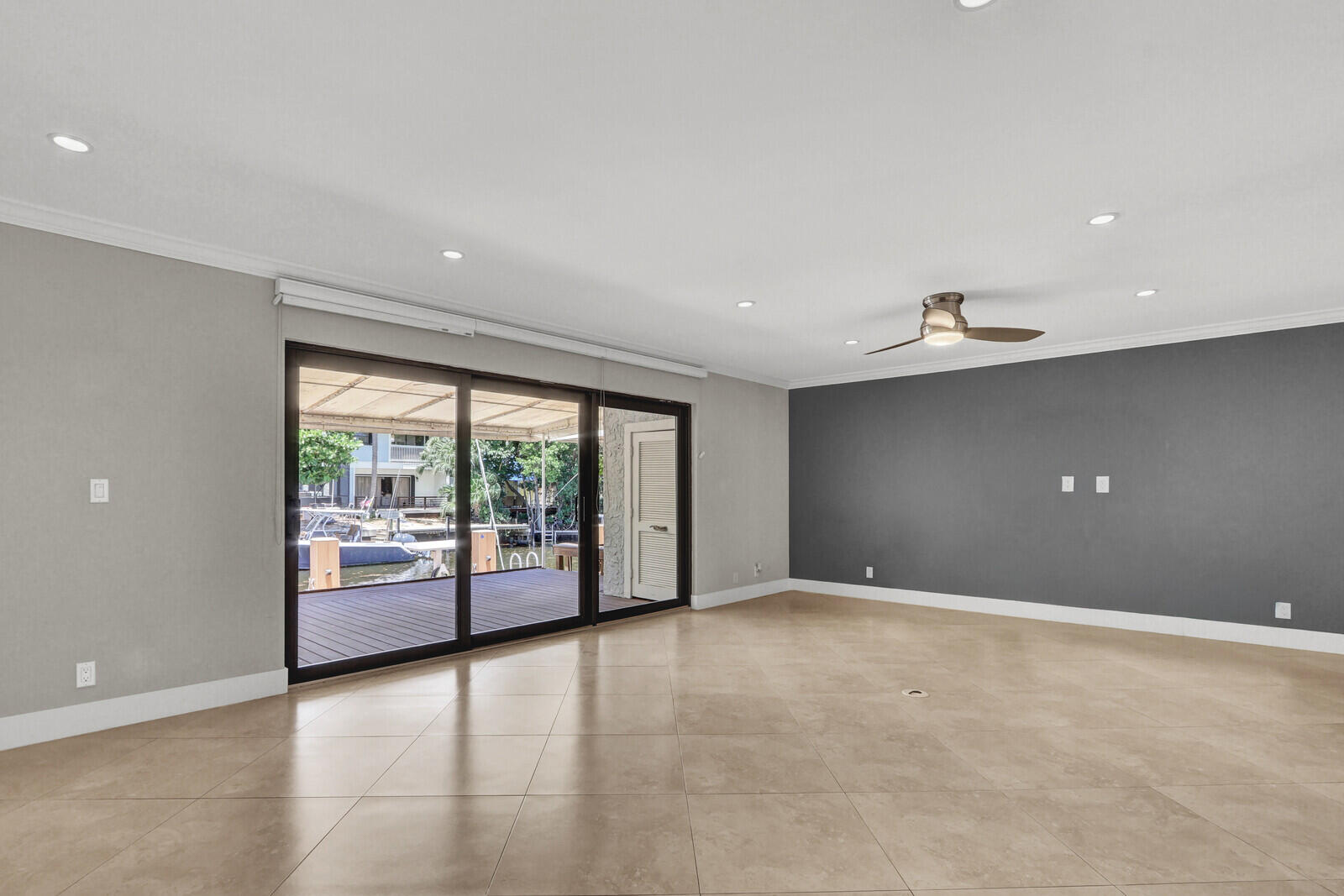 LAKE WORTH MARINER VLG - Residential