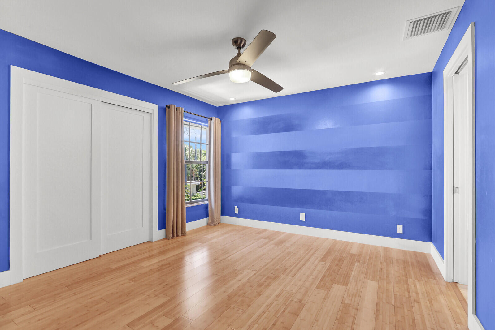 LAKE WORTH MARINER VLG - Residential