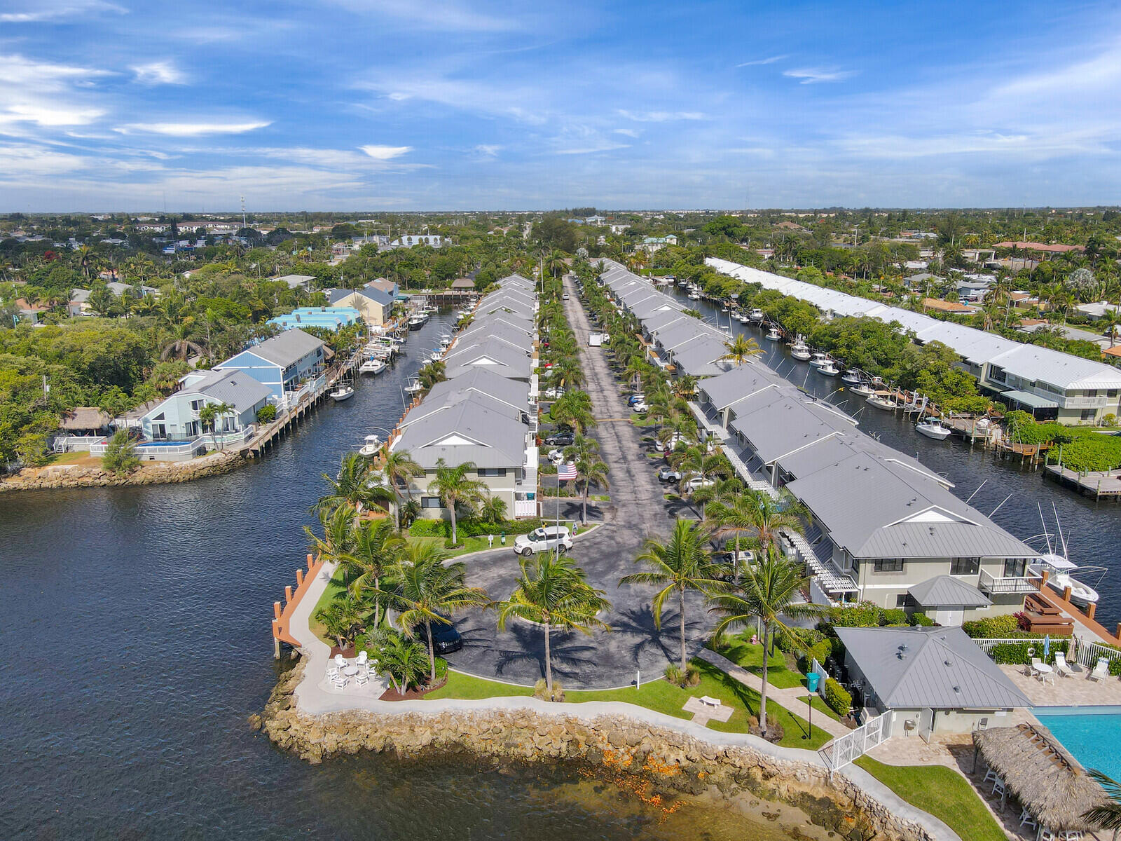 LAKE WORTH MARINER VLG - Residential