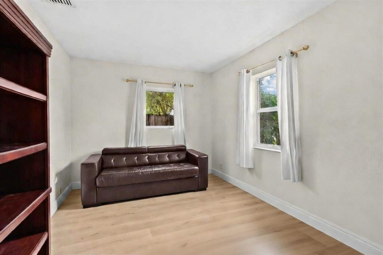 North Andrews Gardens 30- - Residential