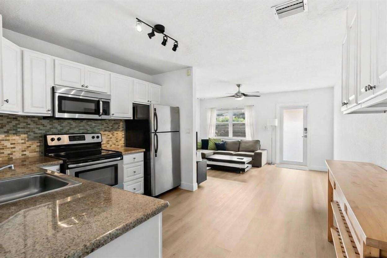 North Andrews Gardens 30- - Residential