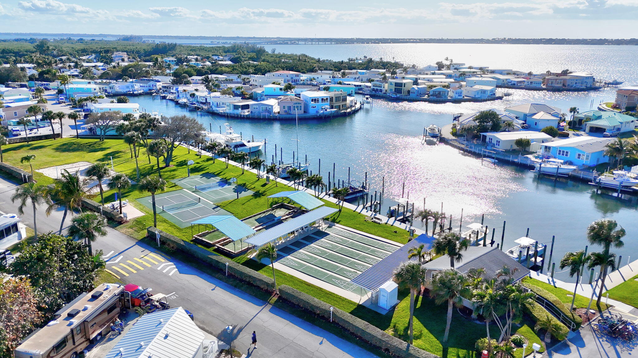 Venture III/Venture harbour - Residential