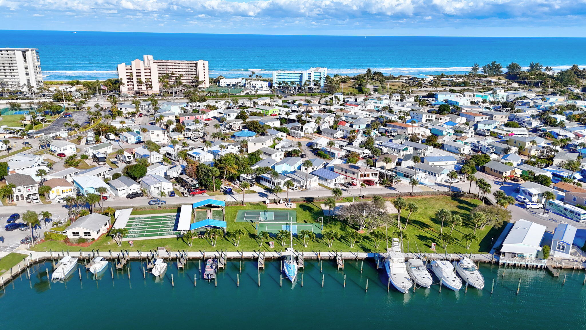 Venture III/Venture harbour - Residential