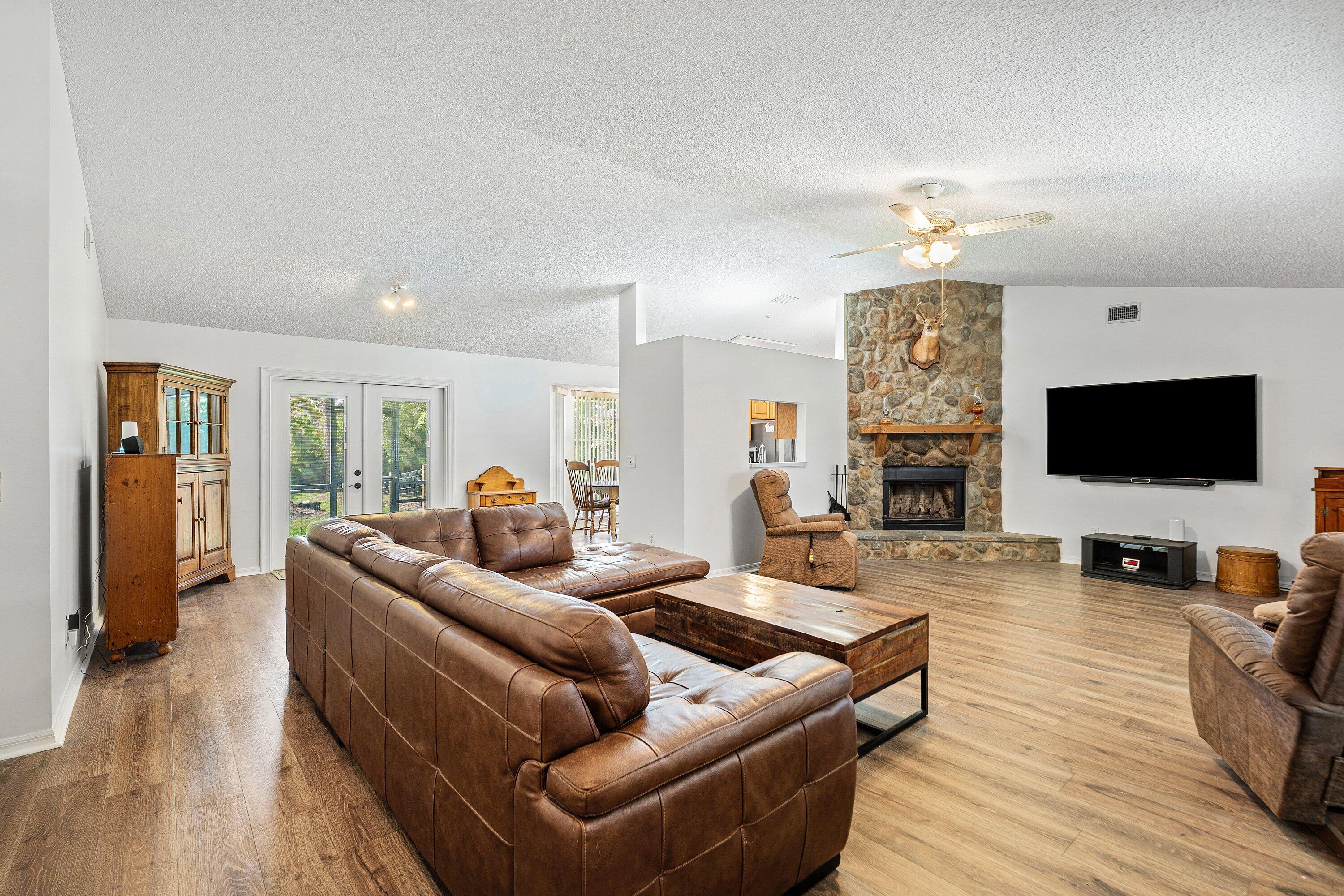 The Acreage - Residential