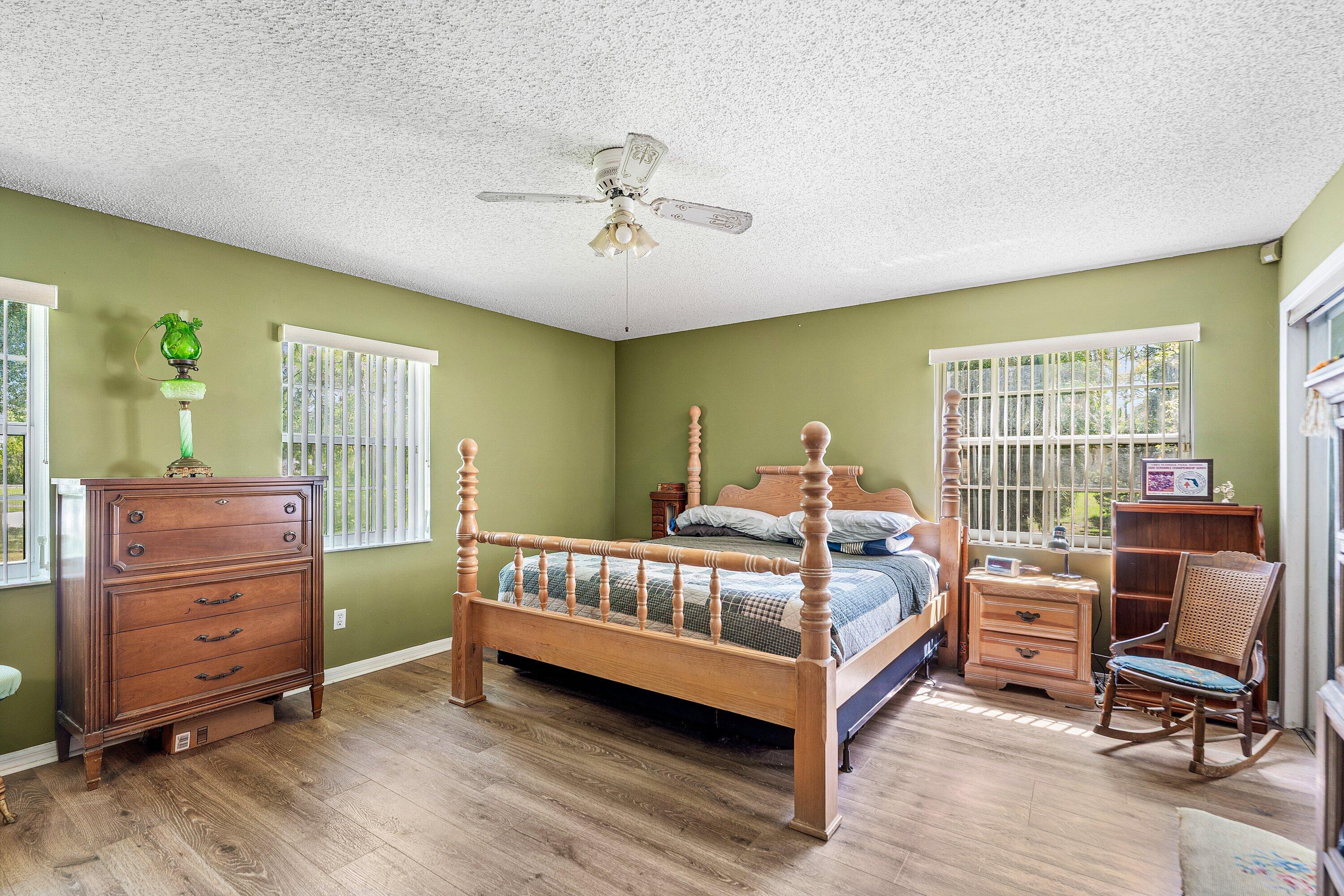 The Acreage - Residential