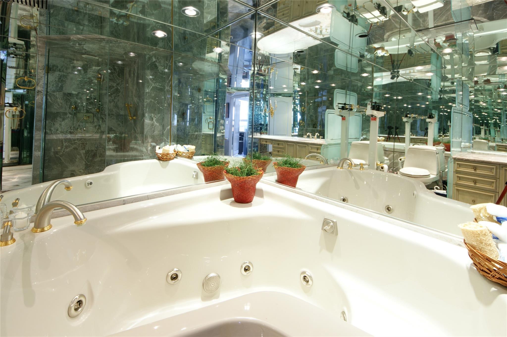 The Envoy - Residential