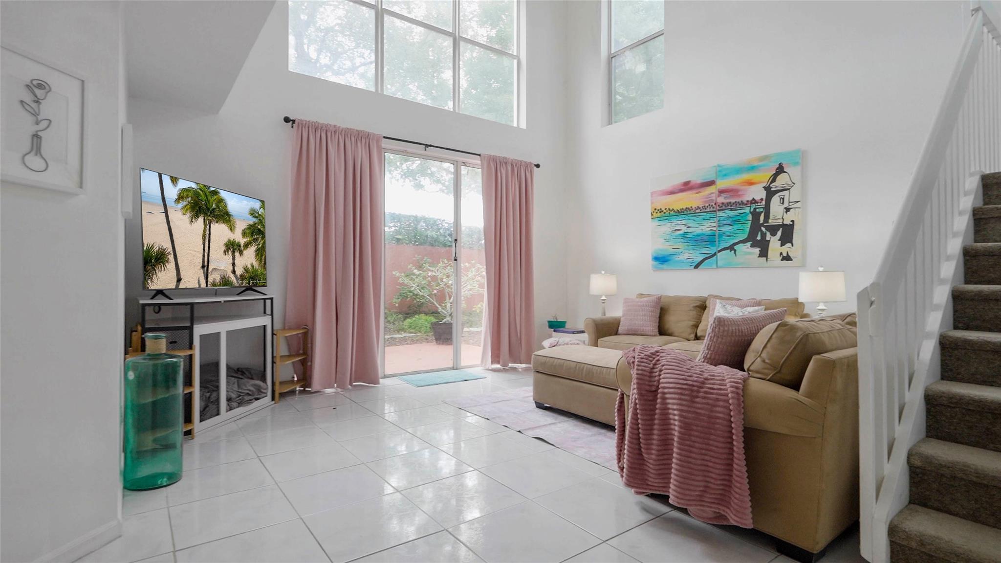 Kensington South 155-15 B - Residential