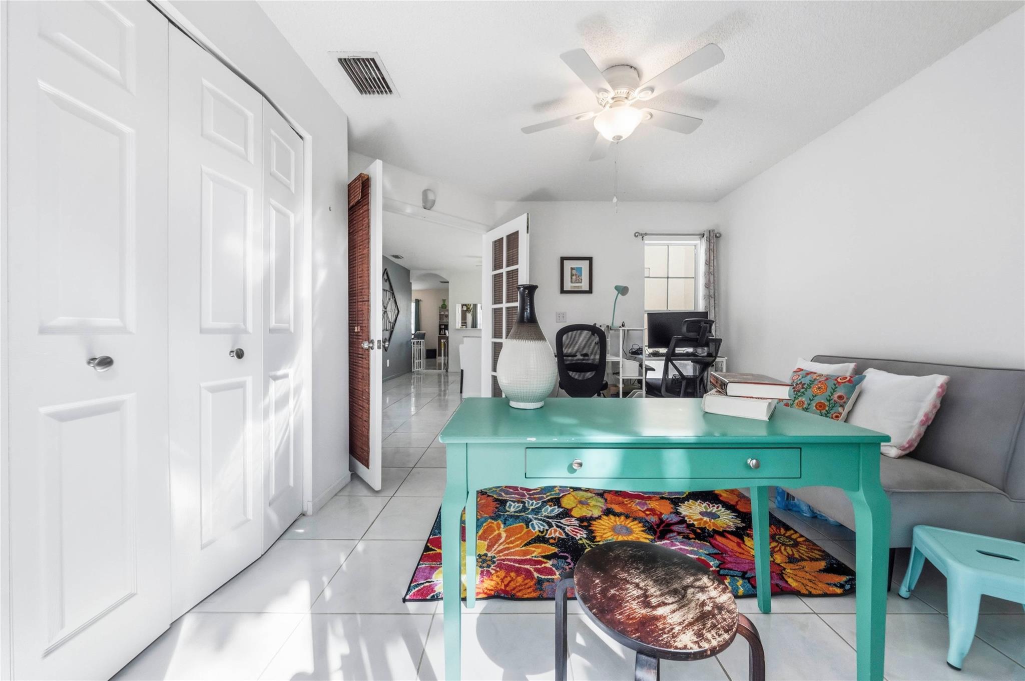 Kensington South 155-15 B - Residential