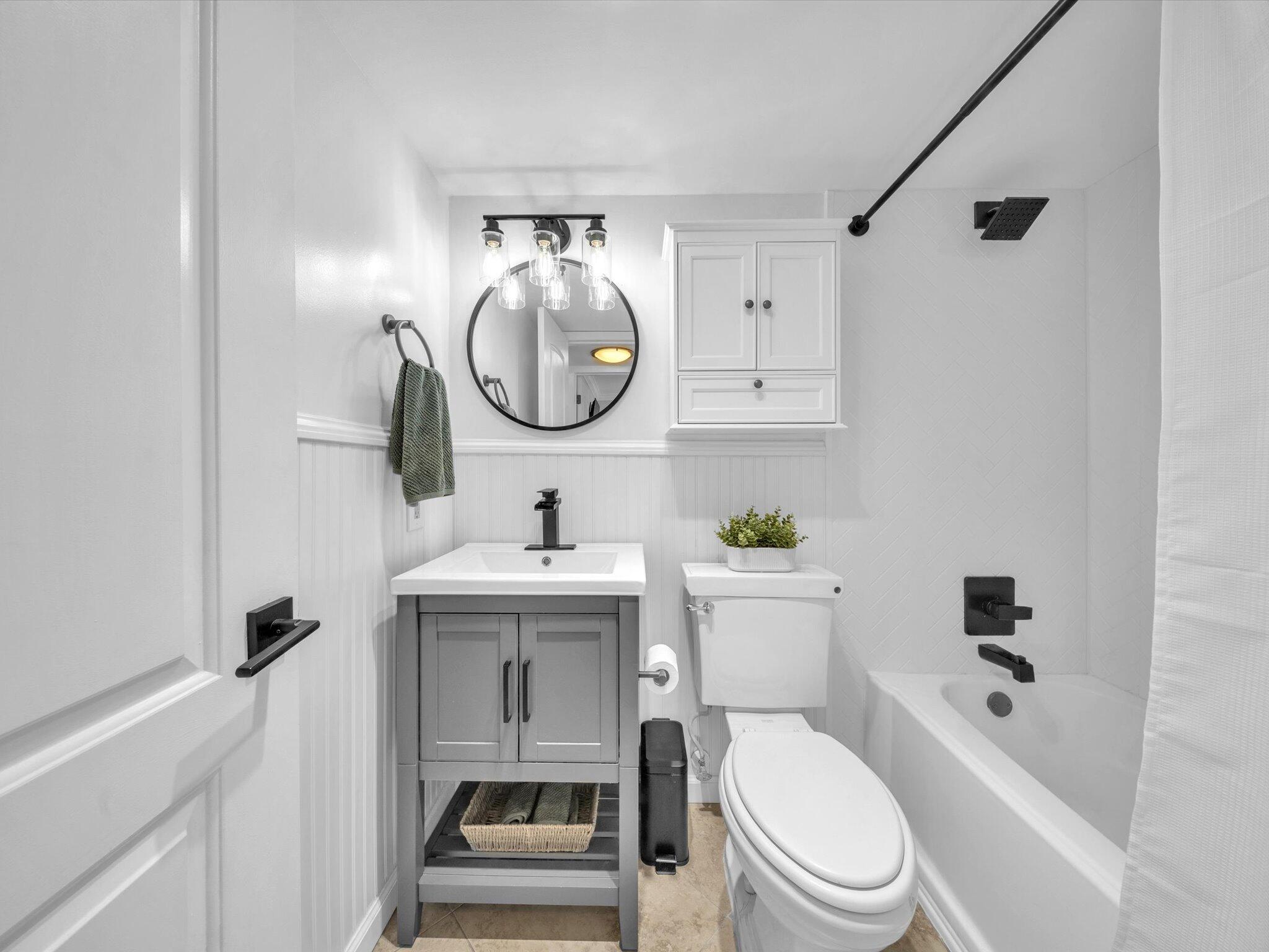 NORTH LEISURE GARDENS CONDO - Residential
